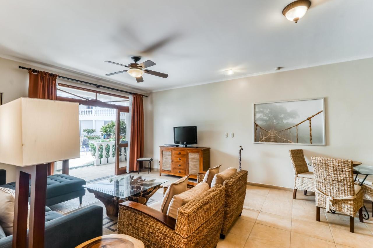 La Paloma Blanca Apartment *