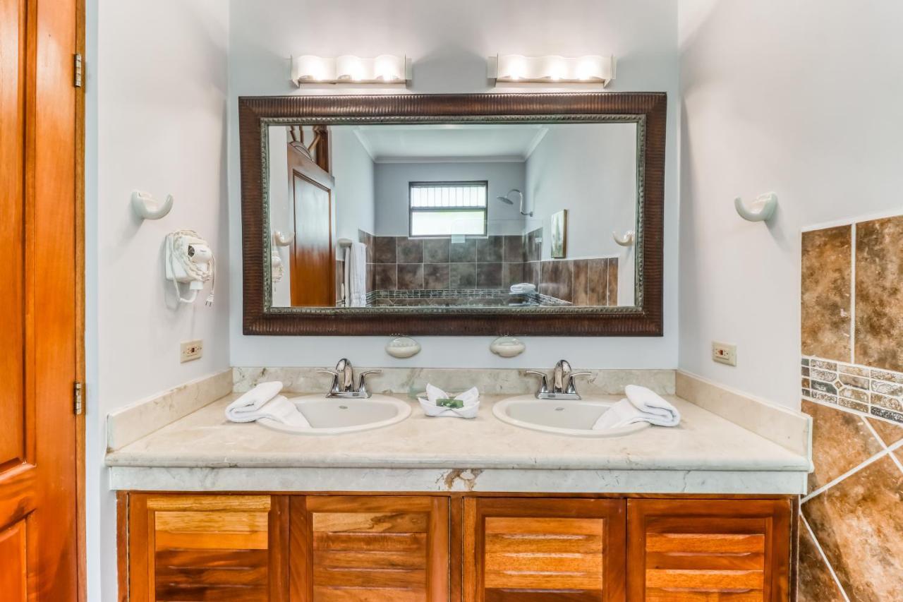La Paloma Blanca Apartment